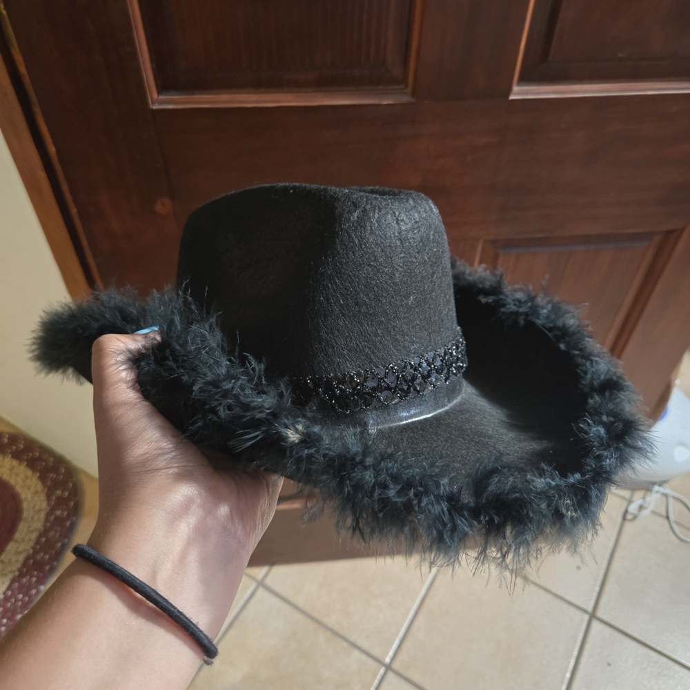 Black Fur Trimmed Cow Girl Hat